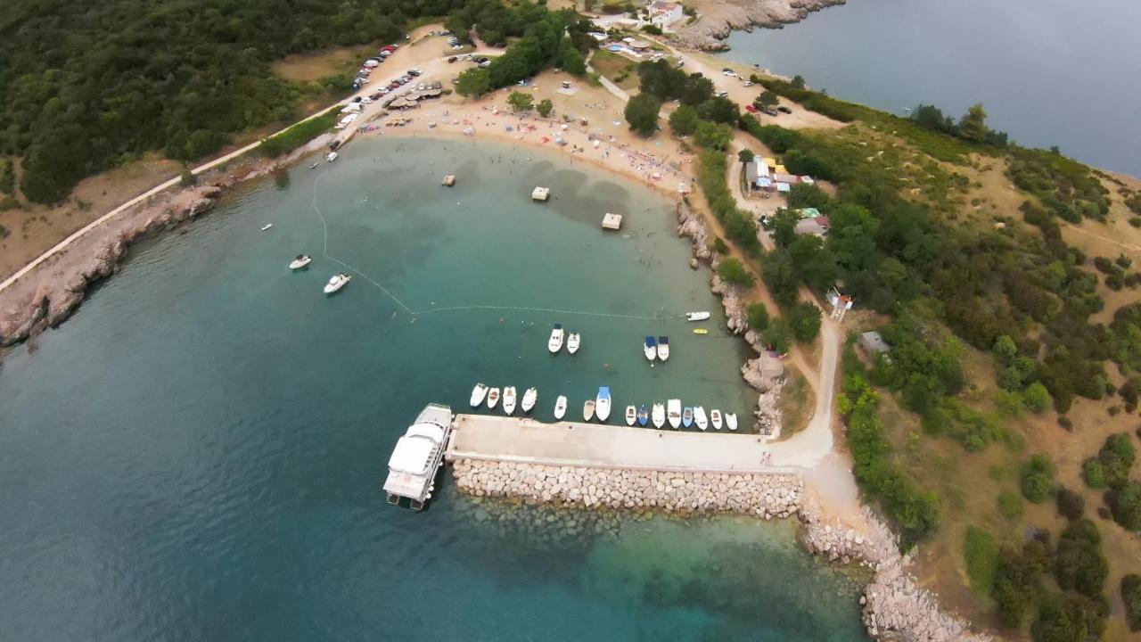 Holiday House Tos-Vila With Heated Pool Vrbnik Exterior photo